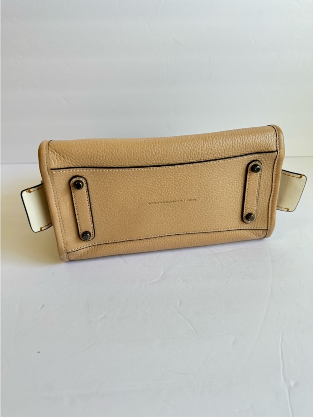 COACH 1941 Rogue 25: Two-Tone in Beige and Black - Picture 12 of 16